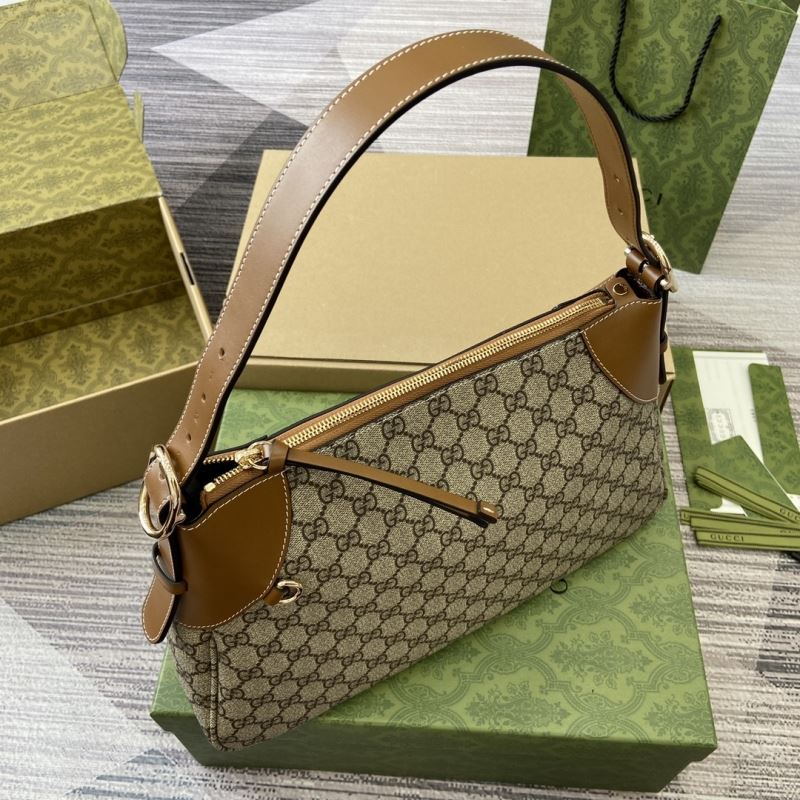 Gvc*1 tote bags